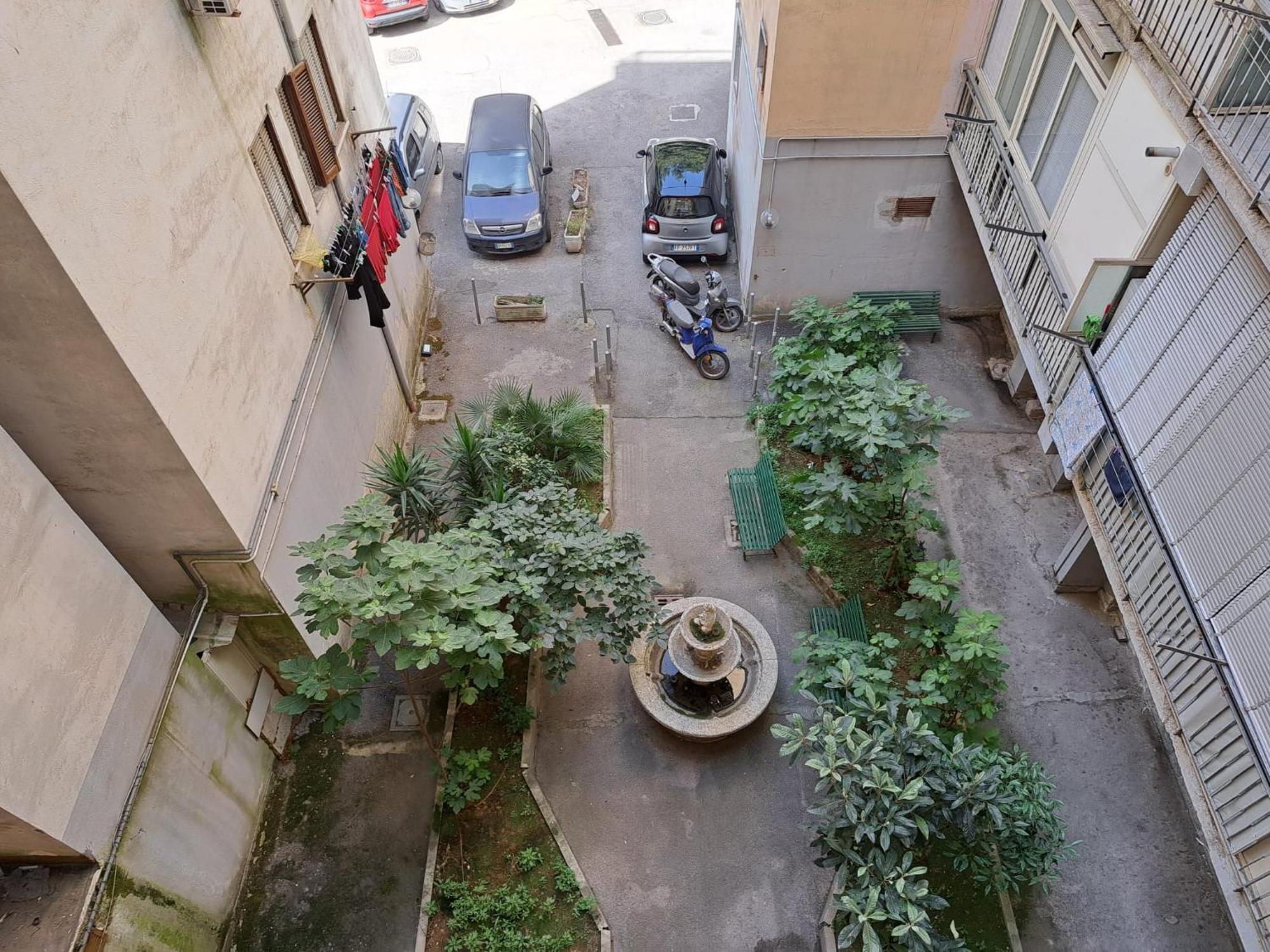 Le Origini Naples